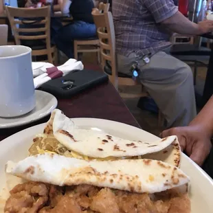 Chicharrón en salsa.$1.99