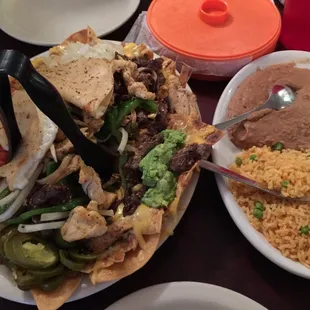 Botana for 2! Very well served! I highly recommend it!