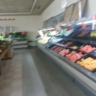 Produce n fruits aisle