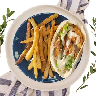 Kid's Half Pita Sandwich
Served with one side and juice box