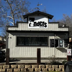 Zander's coffeehouse