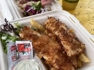 Halewia Seafood & Grill