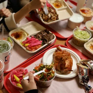 food, chicken wings and fried chicken