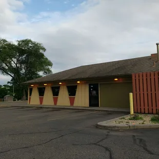 A Pizza Hut turned Mexican joint