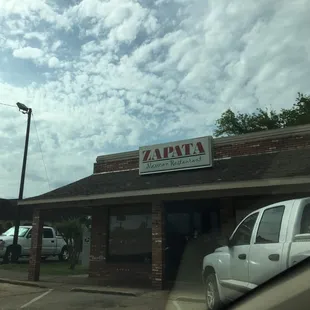 a view of the outside of the restaurant