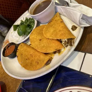 Quesabirria tacos