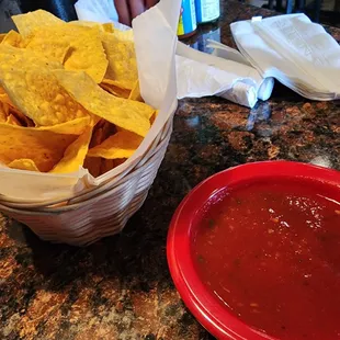 Salsa &amp; chips