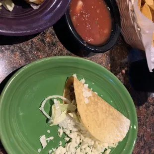 Crunchy beef taco