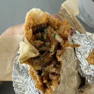 Al pastor burrito