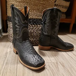Crocodile &amp; cow leather
