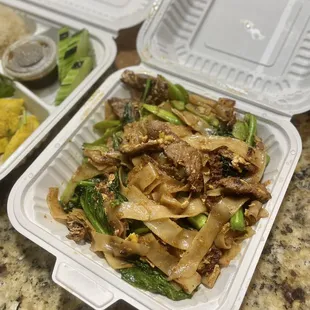 ig: @whatsviveating  |  beef pad se eaw