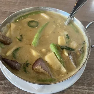 L13 Green Curry