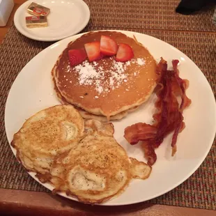 Zaragoza house breakfast special.