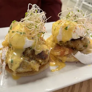 Crab Cake Eggs Benedict