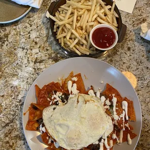 Chilaquiles with steak