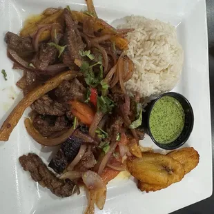 Lomo saltado