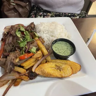 Lomo Saltado