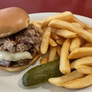Big Dozier (burnt ends, pulled pork, and cheese) minus onion straws, with fries