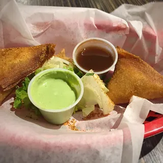Chicken Memoni Samosas