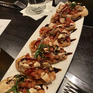 Bruschetta (we ordered two additional ones in this platter)