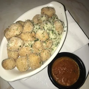 Complimentary dough balls, very yummy !