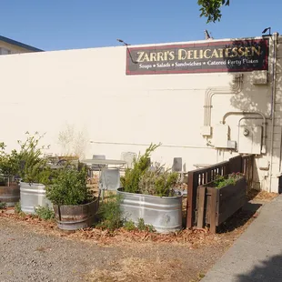 Outdoor dining and conversation