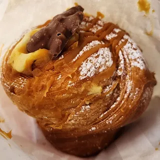 Caramel S'mores Croissant