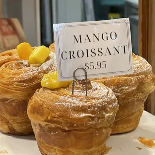 Mango Croissant