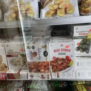 ramen and noodles, food