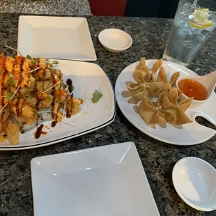 Volcano Roll and Fried Crab Cream Cheese (5 pieces)