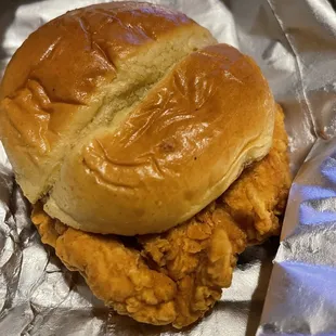 Zaxby&apos;s  Spicy Signature Sandwich