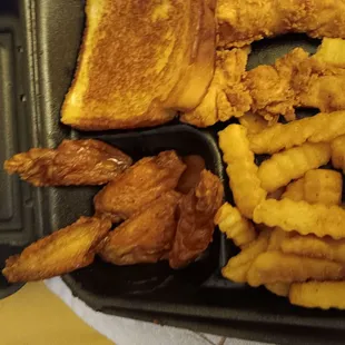 Traditional Wings &amp; Things
