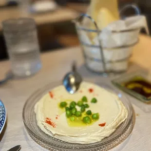 Hommus | Instagram: GaoGirlsGrubbin