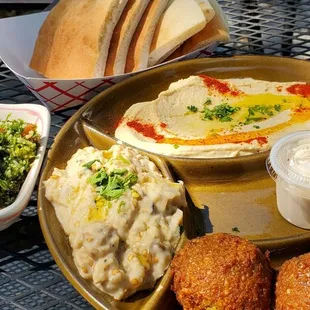 Zaytoon Sampler $10.99 &amp; Cup of Tabouli $2.99 EXCELLENT!