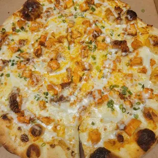 Buff chicken pizza! Amazing!