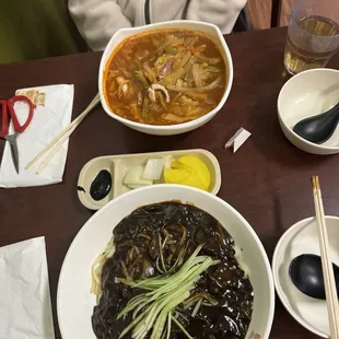 Jjampong jajangmyeon