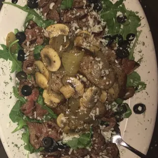 Custom chef&apos;s choice items that deliver the best flavors and presentation.