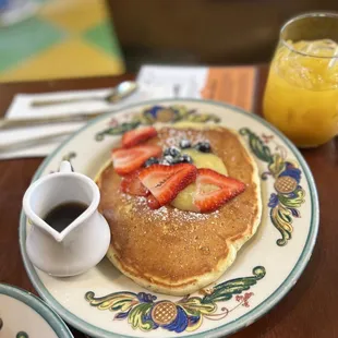 Miracle pancake (Sour Cream Poppyseed Pancakes w/ meyer lemon curd &amp; fresh berries)