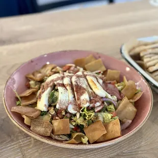 Halloumi Fattoush