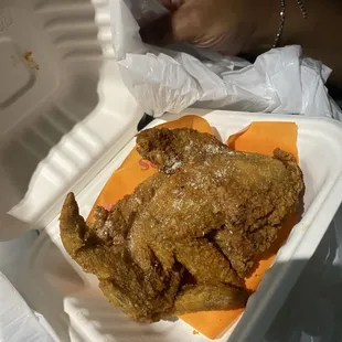 food, chicken wings and fried chicken, bbq wings, poultry, fried chicken wings, chicken, fried chicken, bbq chicken, chicken wings