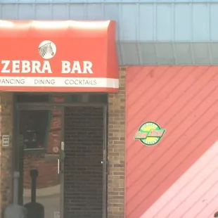 Use this entrance for the bar and food. The other entrance leads to the bowling alley.
