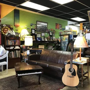 Funky decorative guitar at Zed's cafe in Silver Spring