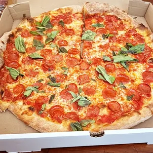 Pepperoni basil pie