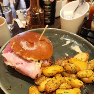 Breakfast Sandwich