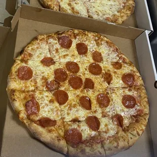 pepperoni pizza