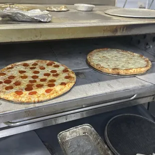 X - Large Pepperoni Pizza  X - Large Cheese Pizza