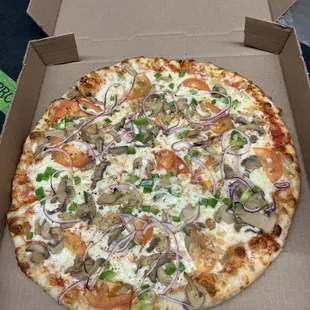 Medium Veggie Lovers Pizza