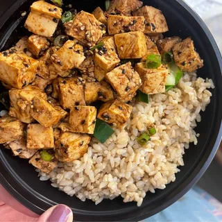 Tofu Poke served with Sushi Rice