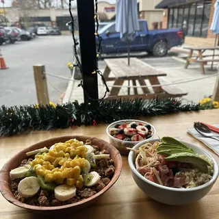 Cali Poke with sushi rice