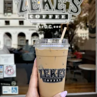 Large Iced Vanilla Oat Milk Latte